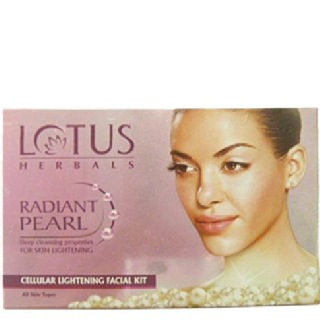 Lotus Herbals Radiant Pearl Facial Mini Kit, 37 g Lightening