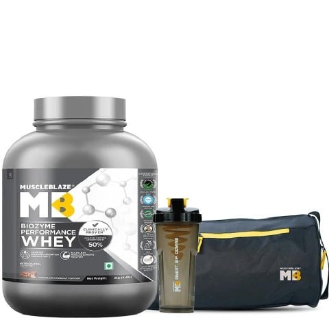 MuscleBlaze Biozyme Performance Whey 4.4 lb Chocolate Hazelnut & Gym Bag & Shaker Combo