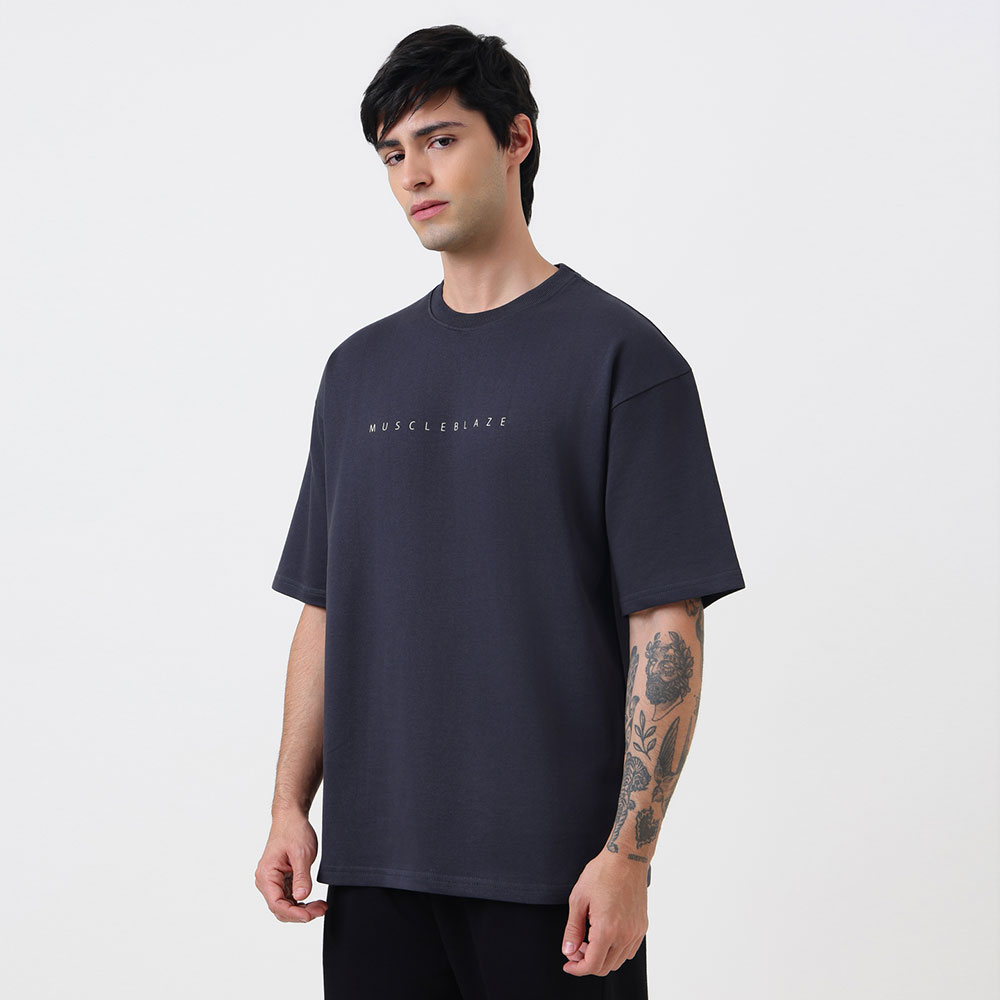 4 - MuscleBlaze Carnage Oversized Tshirt,  Medium  Charcoal