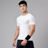 https://img8.hkrtcdn.com/33103/prd_3310217-MuscleBlaze-Compression-Muscle-Tee-Half-Sleeve-Polar-White-Large_o.jpg
