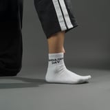 https://img8.hkrtcdn.com/39962/prd_3996147-MuscleBlaze-RepSet-Socks-Combo-White5-Pack-Ankle-Length_o.jpg