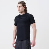 https://img8.hkrtcdn.com/43456/prd_4345587-MuscleBlaze-Active-Tee-Half-Sleeve-Medium-Midnight-Black_o.jpg