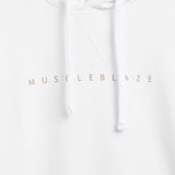 https://img8.hkrtcdn.com/43565/prd_4356497-MuscleBlaze-Z-Verse-Oversized-Solid-Hoodie-Large-White_o.jpg