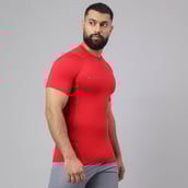 4 - MuscleBlaze Air Tech Compression MuscleTee Half Sleeve,  Red  Small