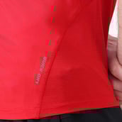 7 - MuscleBlaze Air Tech Compression MuscleTank,  Medium  Red 