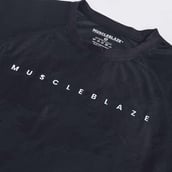 1 - MuscleBlaze Camo Dry-Fit Active Tee Half Sleeve,  X-Large  Black 