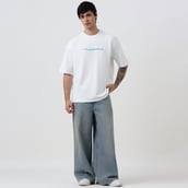 6 - MuscleBlaze Natty But Tasty Avocado Oversized Solid T-Shirt, Small White