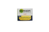 Garnier Light Overnight Cream,  18 g  Night Peeling Fairness Cream 